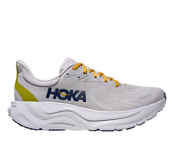 HOKA Arahi 8
